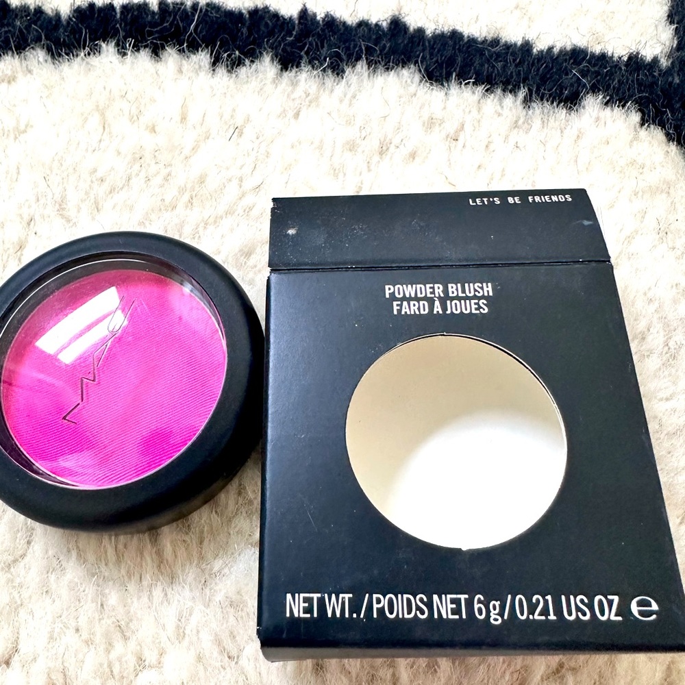 MAC Cosmetics Let’s Be Friends Powder Blush